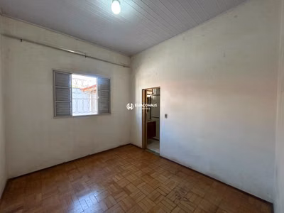 Casa, 2 quartos, 228 m² - Foto 5