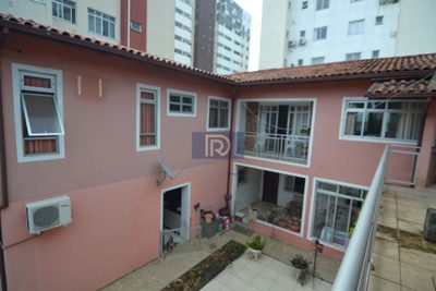 Casa, 7 quartos, 250 m² - Foto 4
