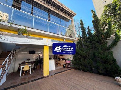 Sobrado, 3 quartos, 387 m² - Foto 1