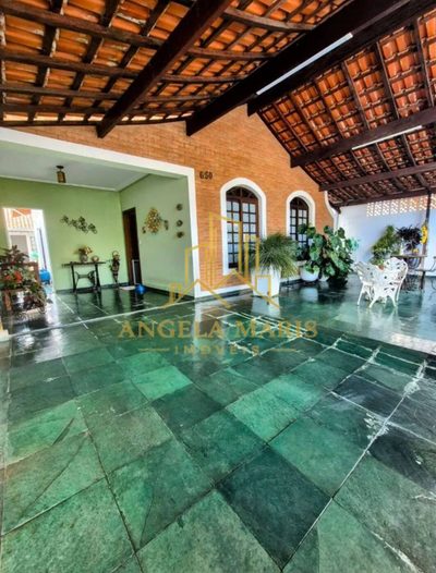Casa, 4 quartos, 199 m² - Foto 1
