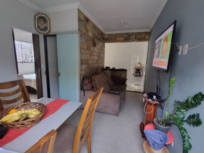 Casa, 1 quarto, 42 m² - Foto 1