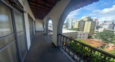 Casa, 5 quartos, 283 m² - Foto 2
