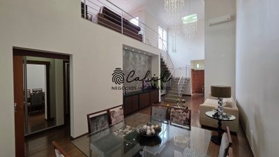 Sobrado, 3 quartos, 216 m² - Foto 1