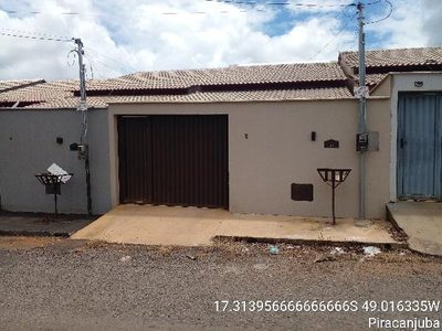 Casa, 2 quartos, 212 m² - Foto 1