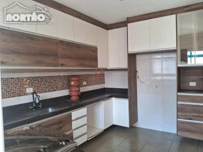 Casa, 4 quartos, 100 m² - Foto 1