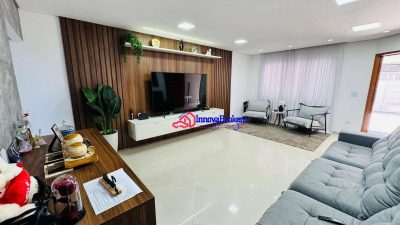 Sobrado, 3 quartos, 289 m² - Foto 1