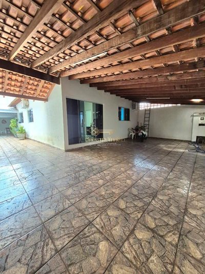 Casa, 3 quartos, 183 m² - Foto 1