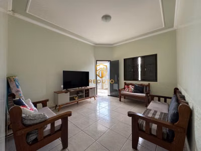 Casa, 4 quartos, 200 m² - Foto 2