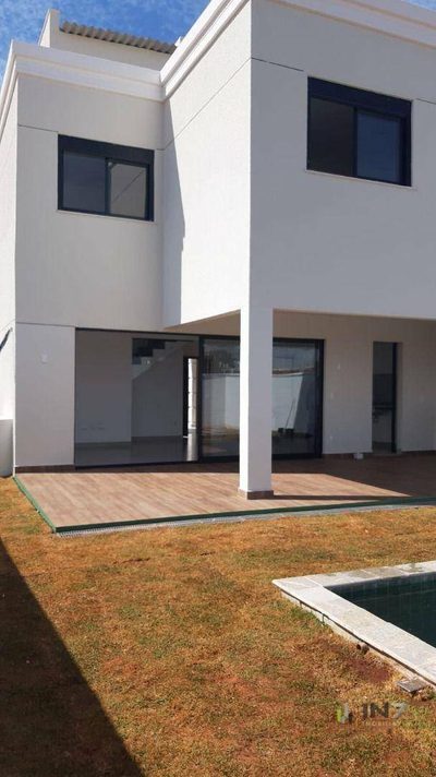 Sobrado, 4 quartos, 181 m² - Foto 1