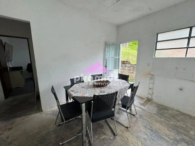 Casa, 3 quartos, 216 m² - Foto 2