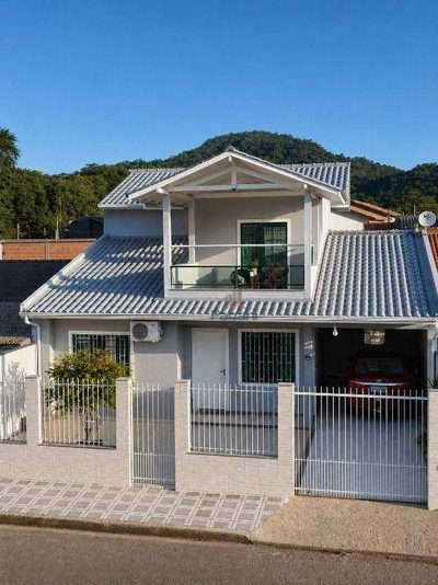 Casa, 4 quartos, 174 m² - Foto 1
