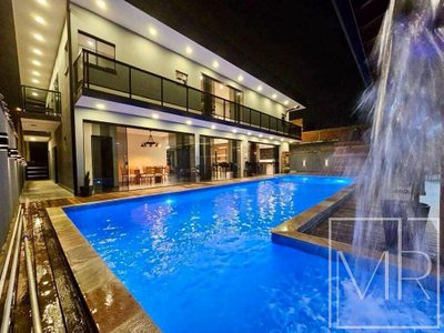 Casa, 5 quartos, 680 m² - Foto 1