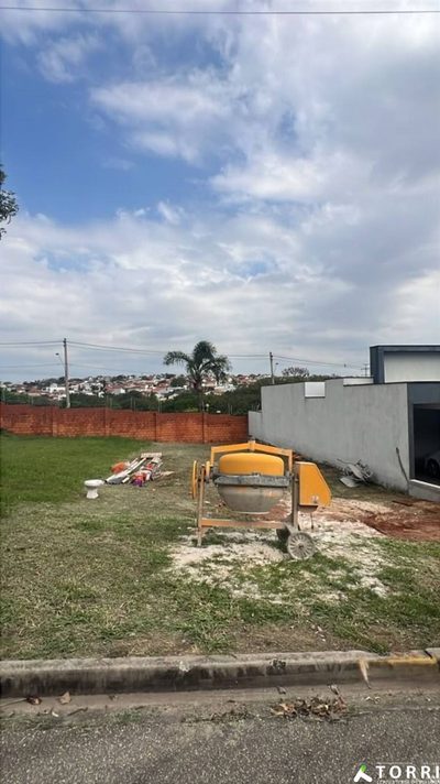 Loteamento e Condomínio, 250 m² - Foto 2