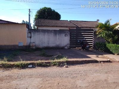 Casa, 2 quartos, 225 m² - Foto 1