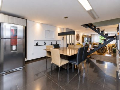 Sobrado, 3 quartos, 320 m² - Foto 3