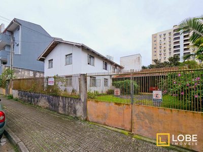 Casa, 3 quartos, 389 m² - Foto 1