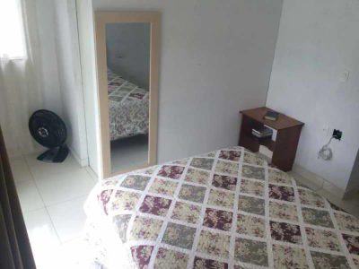 Casa, 5 quartos, 142 m² - Foto 1