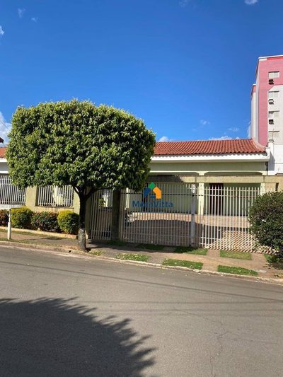 Casa, 3 quartos, 200 m² - Foto 1
