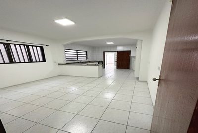 Sobrado, 4 quartos, 180 m² - Foto 2