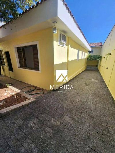 Sobrado, 4 quartos, 243 m² - Foto 1