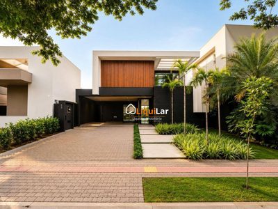 Sobrado, 4 quartos, 298 m² - Foto 1