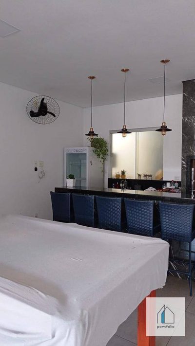 Casa, 3 quartos, 180 m² - Foto 3