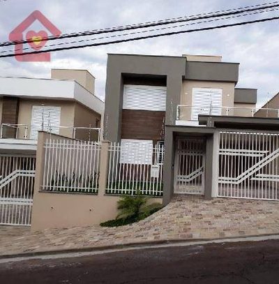 Sobrado, 3 quartos, 218 m² - Foto 2