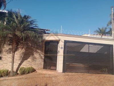 Casa, 3 quartos, 200 m² - Foto 1