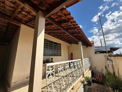 Casa, 3 quartos, 240 m² - Foto 2