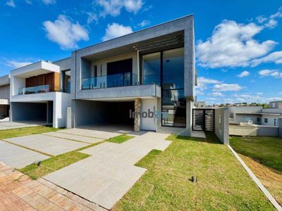 Sobrado, 3 quartos, 209 m² - Foto 1