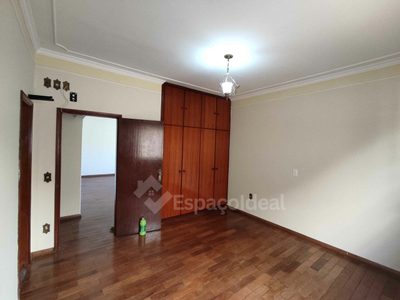 Casa, 3 quartos, 218 m² - Foto 5