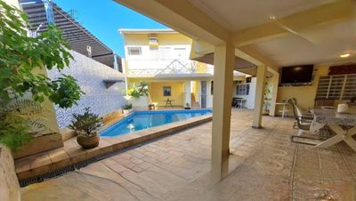 Casa, 4 quartos, 214 m² - Foto 1