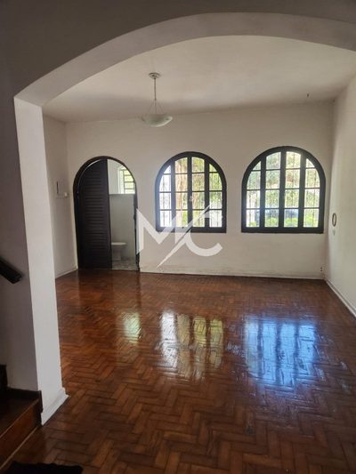 Casa, 2 quartos, 200 m² - Foto 1
