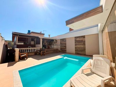 Casa, 3 quartos, 330 m² - Foto 1
