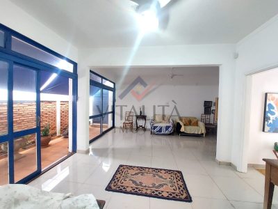 Casa, 3 quartos, 212 m² - Foto 3