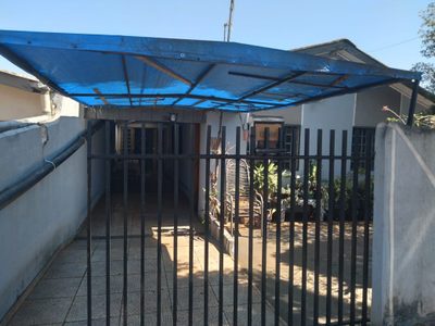 Casa, 2 quartos, 220 m² - Foto 1