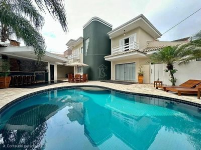Casa, 3 quartos, 261 m² - Foto 1