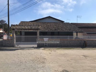 Casa, 4 quartos, 240 m² - Foto 1