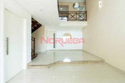 Casa, 3 quartos, 217 m² - Foto 1