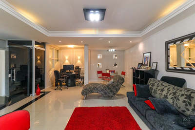 Casa, 4 quartos, 298 m² - Foto 1
