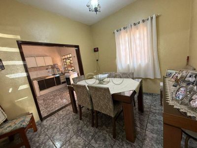 Casa, 3 quartos, 320 m² - Foto 1
