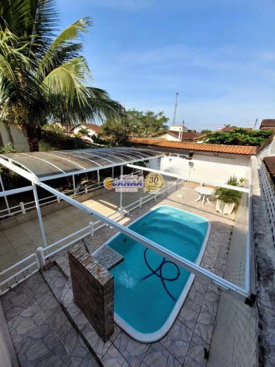 Casa, 4 quartos, 230 m² - Foto 1