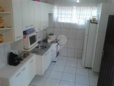 Casa, 4 quartos, 200 m² - Foto 1