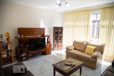 Casa, 3 quartos, 205 m² - Foto 1