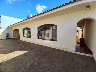 Casa, 3 quartos, 200 m² - Foto 1