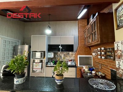 Casa, 3 quartos, 219 m² - Foto 3