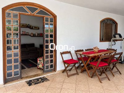 Casa, 4 quartos, 190 m² - Foto 2