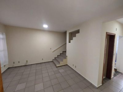 Casa, 2 quartos, 92 m² - Foto 1