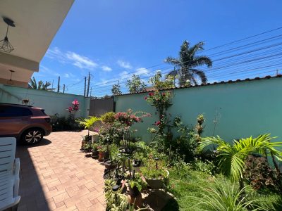 Casa, 4 quartos, 305 m² - Foto 1
