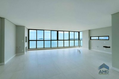 Apartamento, 3 quartos, 141 m² - Foto 1